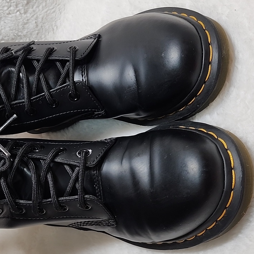 Dr. Martens 1460 Smooth Leather Lace Up Non Slip Chunky  Boots 8 - Picture 8 of 16